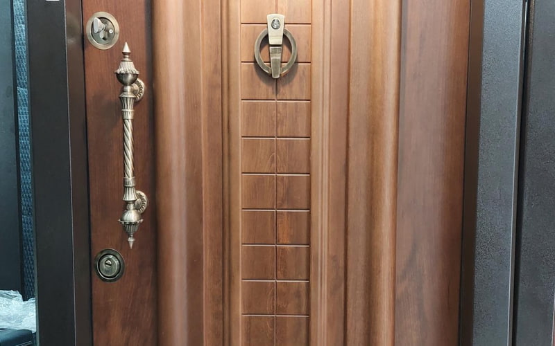 درب ضد سرقت شهرک صنعتی شیراز؛ مقاوم ضد ضربه کرم سفید قهوه ای