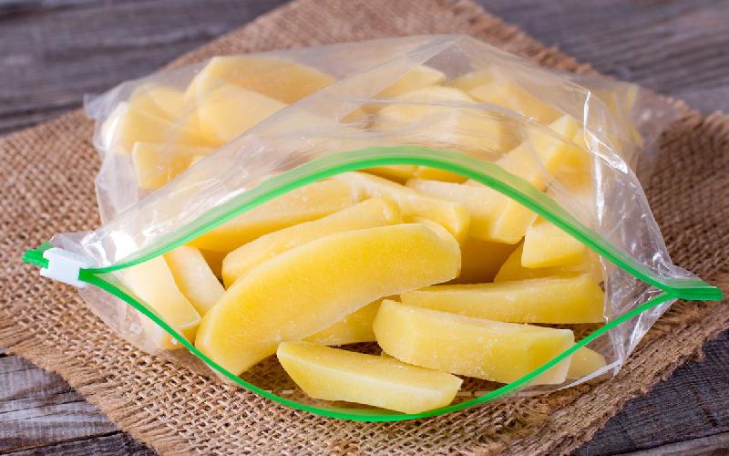 خلال سیب زمینی منجمد؛ استریل بهداشتی بسته بندی (750 900 1000) گرمی