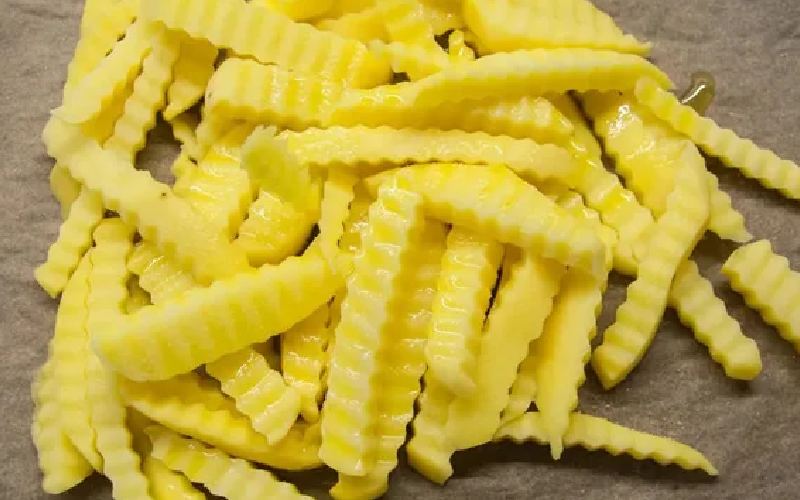 خلال سیب زمینی مدل دار؛ منبع غنی کربوهیدرات ویتامین C B