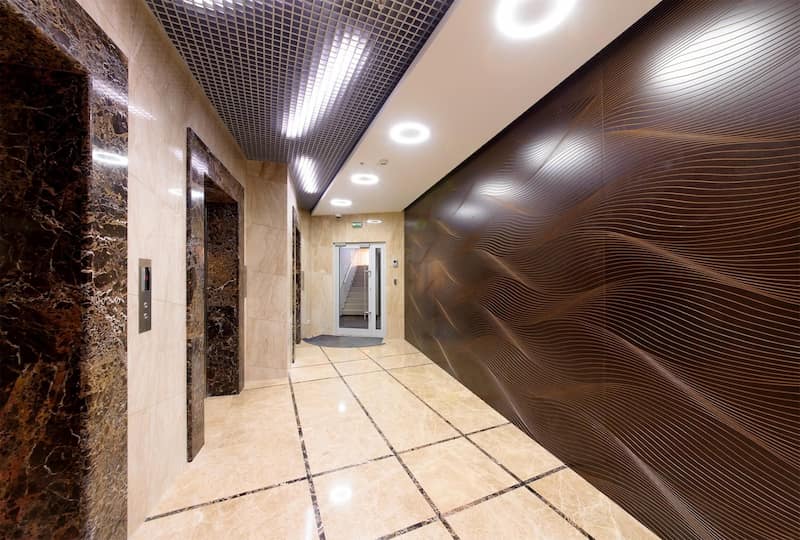 سرامیک راهرو آپارتمان؛ ساده طرح دار 3 رنگ مشکی سفید طلایی