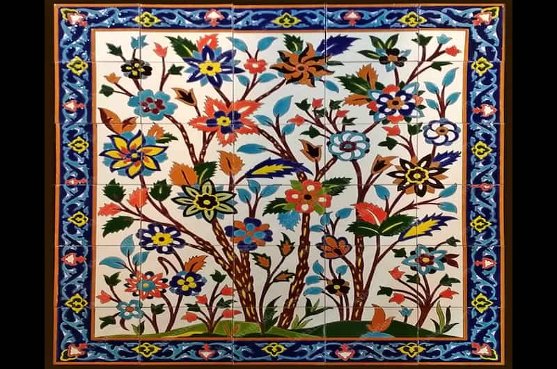 کاشی برجسته سنتی؛ کف دیوار ظاهر (مربع مستطیل چند ضلعی)