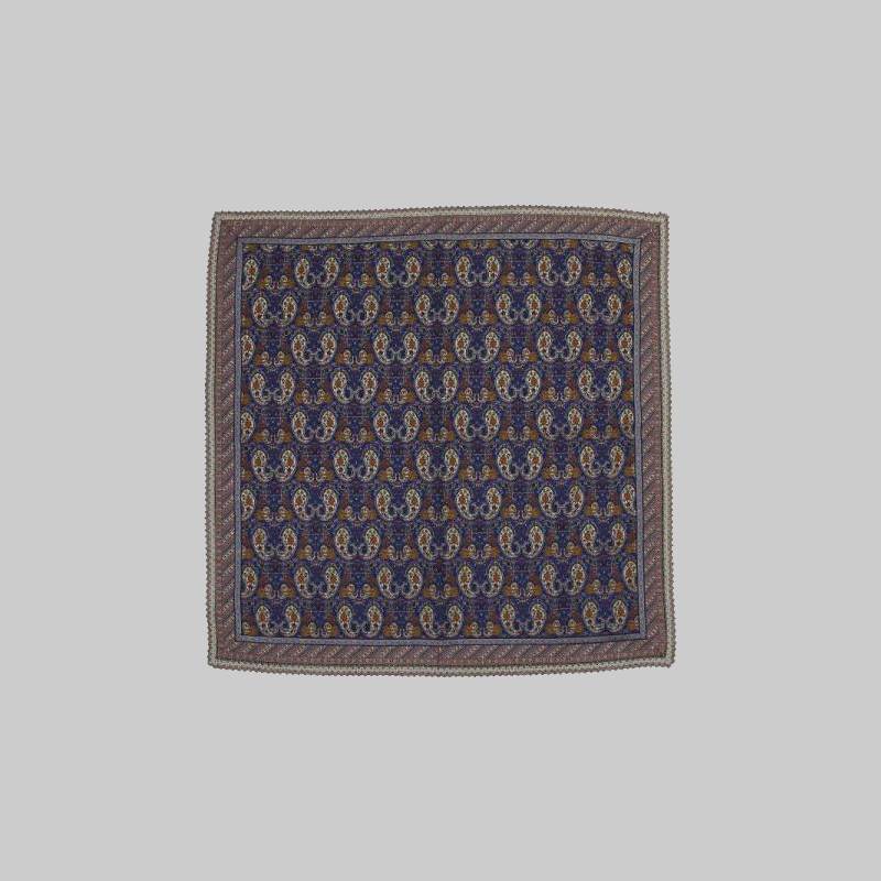 ترمه عتیقه؛ سرمه دوزی ریز بافت 2 رنگ قرمز سورمه ای