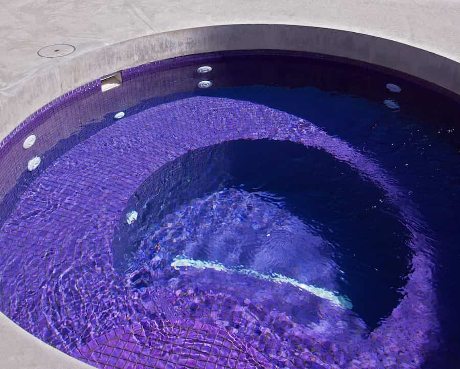 کاشی استخری بنفش؛ چسبی مقاومت بالا 3 کاربرد استخر سونا جکوزی