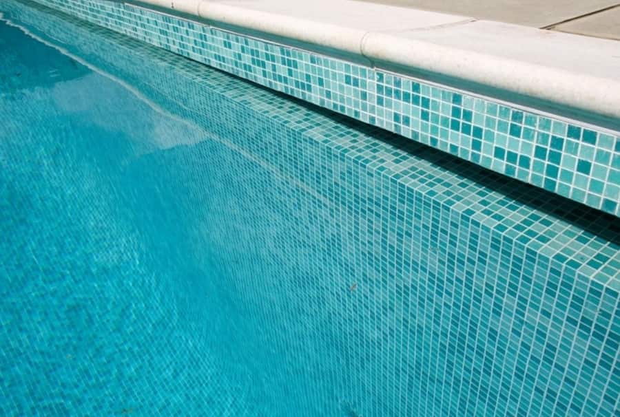 کاشی استخری البرز بنی هاشم (سرامیک) آبی سفید 3 کاربرد سونا جکوزی حمام