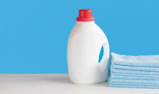 نرم کننده لباس سافتلن طلایی؛ بدون آلرژی مانع زبری Softlane
