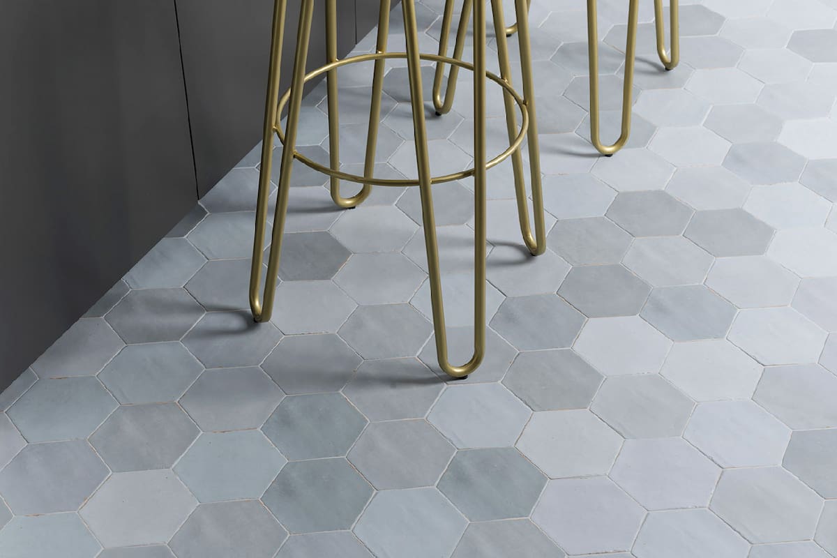 کاشی و سرامیک کوروش؛ ساده لعاب دار براق مات (32 طیف رنگی)