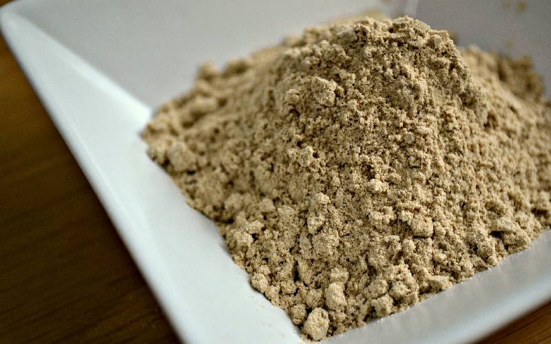 بنتونیت زرین خاک قاین؛ پودری سنگی 85% خاک رس Bentonite