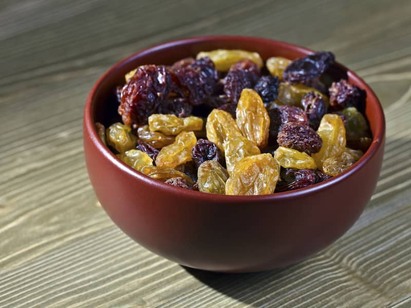 کشمش زرین تاک؛ سبز بافت نرم بهبود دستگاه گوارش حاوی fiber