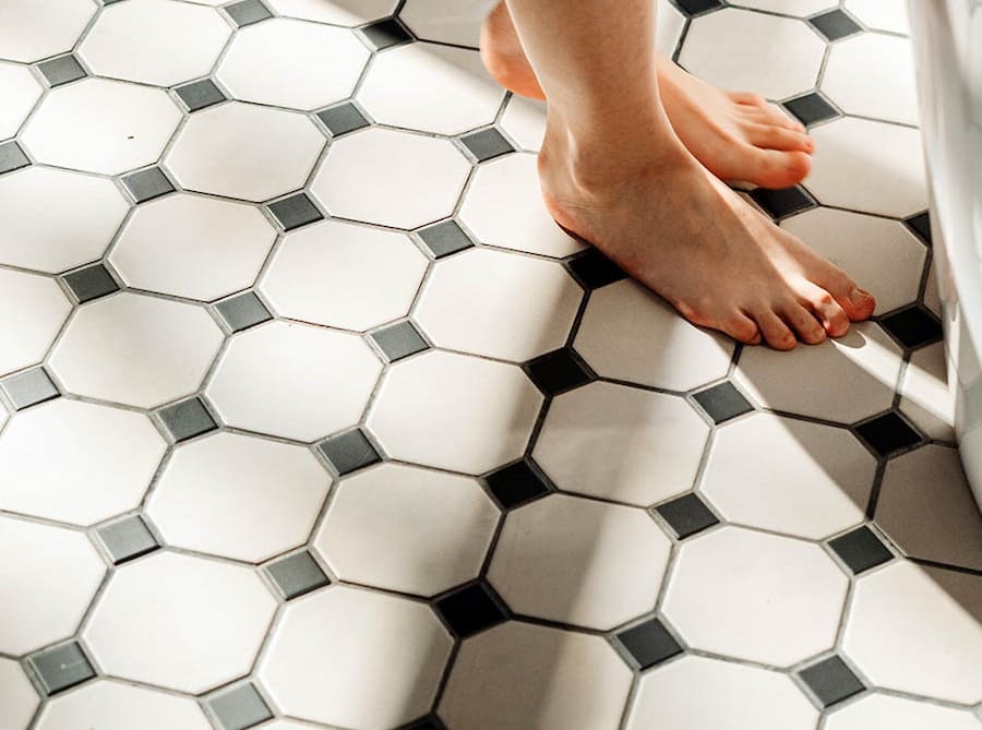 کاشی کف دستشویی تبریز؛ ایزنیک تک پخت لعاب دار ابعاد (33*100 10*20 20*60)