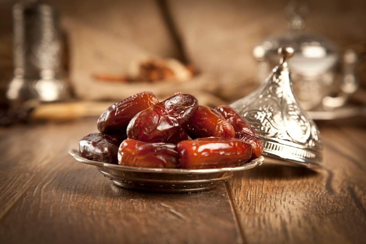 خرما خشک برای دیابتی ها؛ گرم خشک کاهش قند حاوی ویتامین E