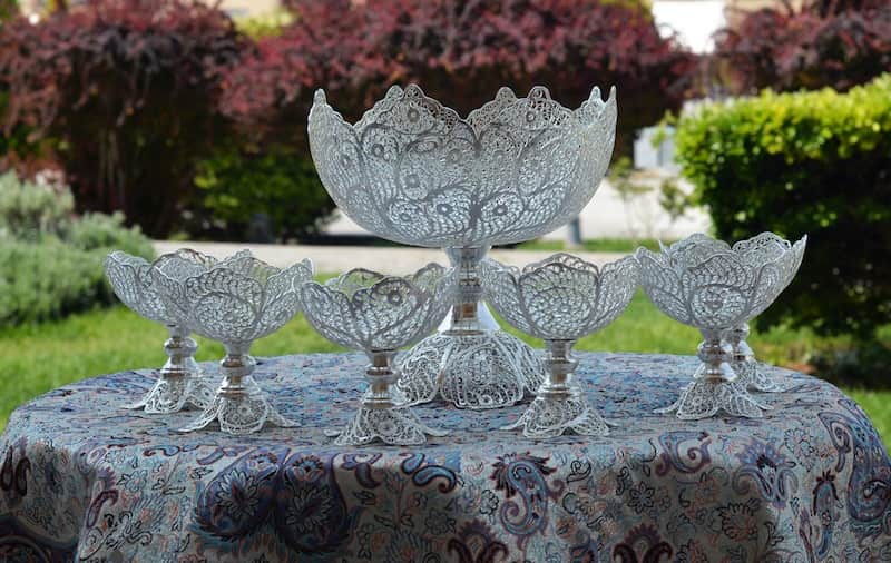 ظروف مسی طرح ملیله؛ کاسه شیرینی خوری جاقاشقی مقاوم مناسب پذیرایی