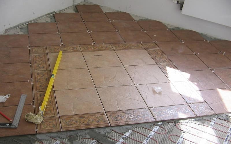 کاشی سرامیک فرضی؛ مربعی دایره ای مناسب کف راهرو 60*60 سانتی متر