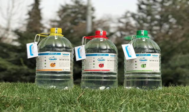 آب مقطر روشان؛ پزشکی صنعتی خوراکی 4 بار تقطیر وزن 10 لیتری