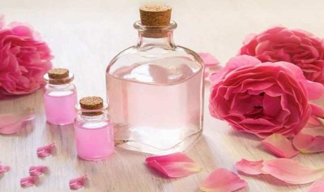 گلاب برای چشم؛ نیم لیتری یک لیتری گرم معتدل حاوی ویتامین E