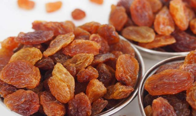 کشمش برای مغز (خشکبار) حاوی فسفر سدیم پتاسیم مناسب افراد دیابتی