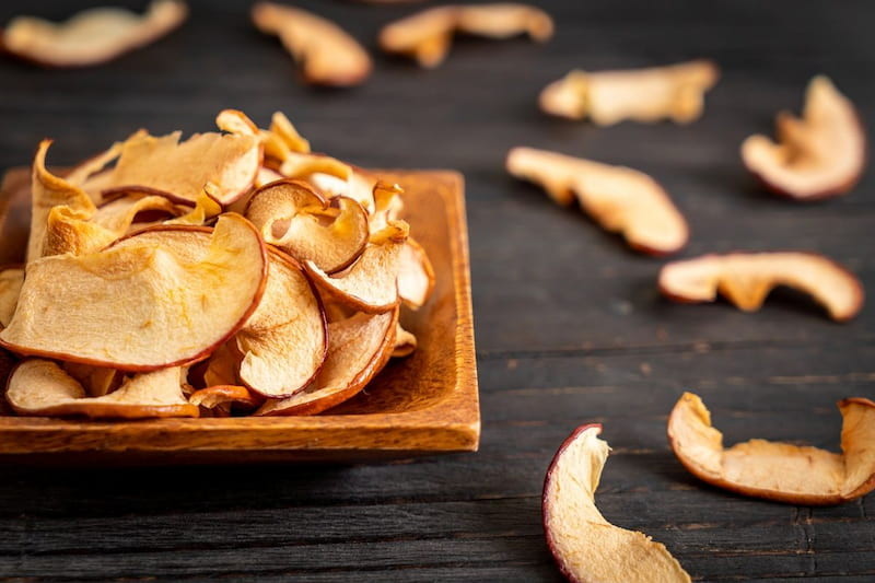 سیب خشک روی بخاری (خشکبار) تقویت پوست مو انرژی بخش Vitamin