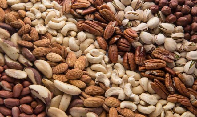 خشکبار مفید برای کلیه؛ سلامت قلب استخوان حاوی مواد مغذی Vitamin