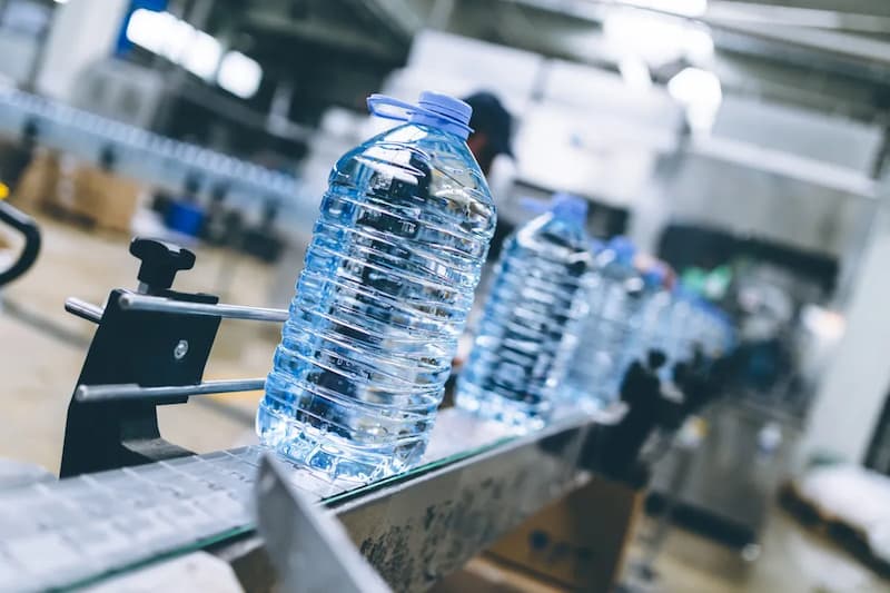 آب مقطر یک لیتری؛ بدون رنگ بو 2 نوع استریل معمولی