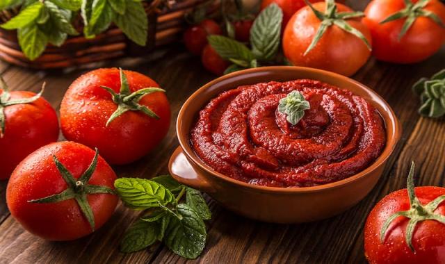 رب گوجه 4 کیلویی؛ شیشه ای قوطی 2 نوع خانگی صنعتی Vitamin