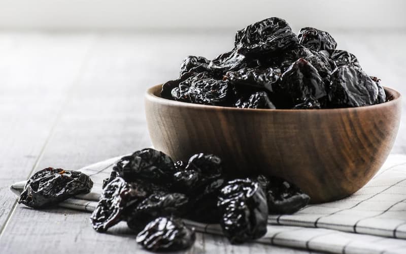 آلو بخارا برای لاغری؛ طبع سرد کاهش وزن حاوی مواد مغذی Vitamin