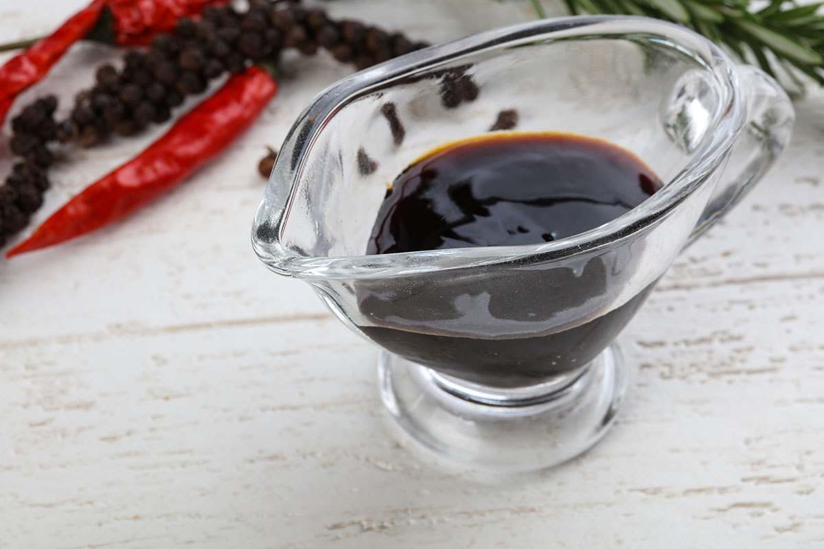 شیره انگور برای کودک یک ساله؛ خانگی صنعتی غلیظ رنگ قهوه ای تیره