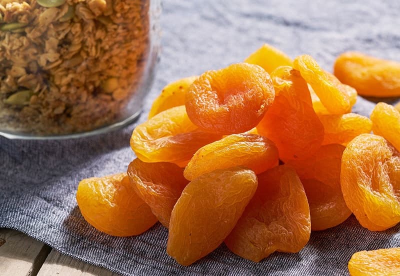 الو خشک برای درمان یبوست؛ سنتی صنعتی ترش شیرین حاوی Magnesium