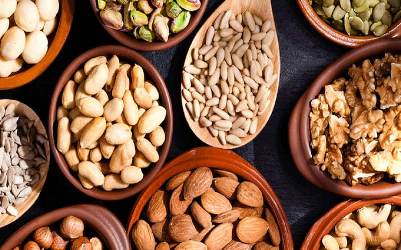 خشکبار تواضع مرزداران؛ برگه زردآلو هلو 2 نوع سنتی صنعتی