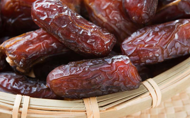 خرمای مجول جیرفت؛ بافت نرم طعم دلپذیر اندازه 4 7 سانت