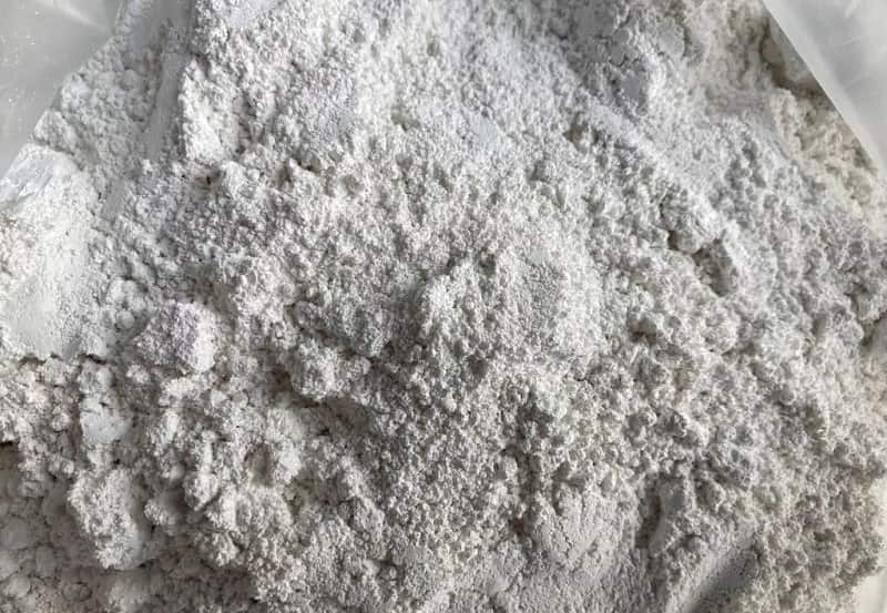 بنتونیت ویوان؛ خوراک دام طیور مصارف صنعتی حاوی مواد معدنی