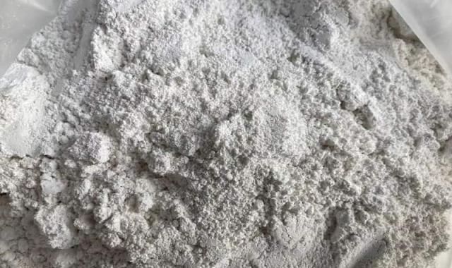 بنتونیت ویوان؛ خوراک دام طیور مصارف صنعتی حاوی مواد معدنی