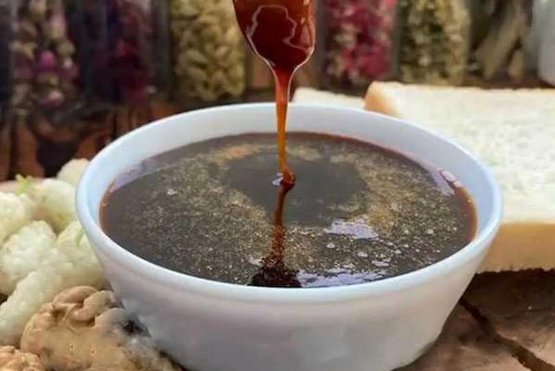 شیره توت کردستان؛ سنتی صنعتی 2 بسته بندی شیشه ای پلاستیکی Kurdistan