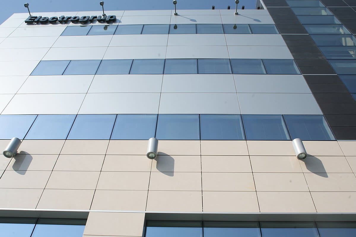 سرامیک پرسلان نما طرح سنگ؛ مناسب کاربری مسکونی 3 رنگ بژ خاکستری کرم