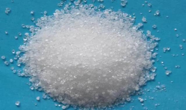 بنتونیت نانو؛ جامد خاکستر آتش فشان حاوی پتاسیم آلومینیوم sodium