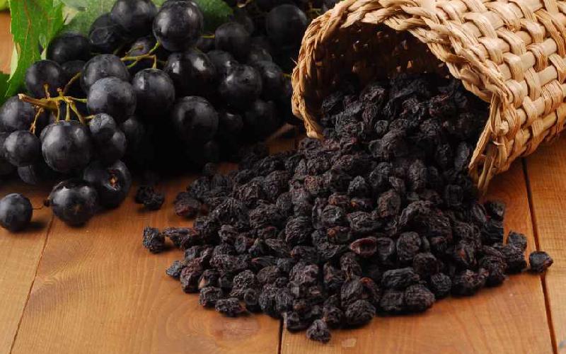 ارزش غذایی کشمش سیاه (مویز) گوشتی تقویت حافظه حاوی کربوهیدارت