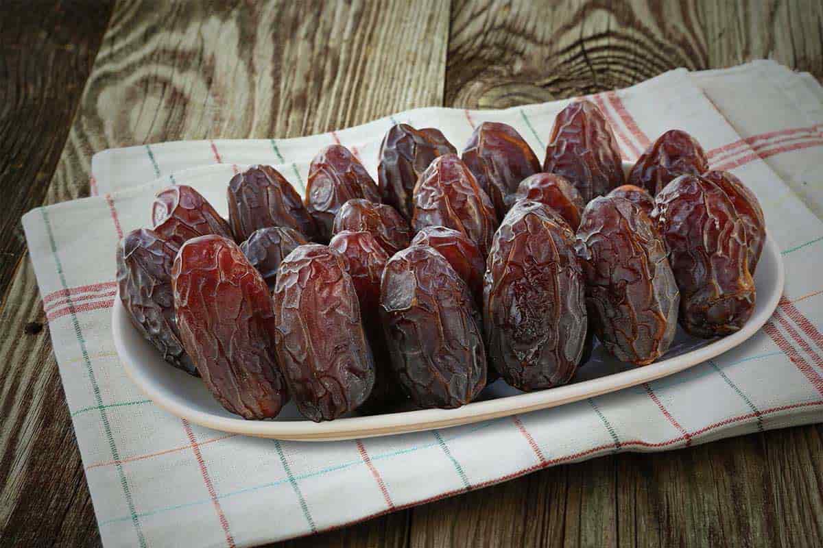 خرما تازه کالری؛ طبع گرم افزایش کلسترول زنان باردار Antioxidants