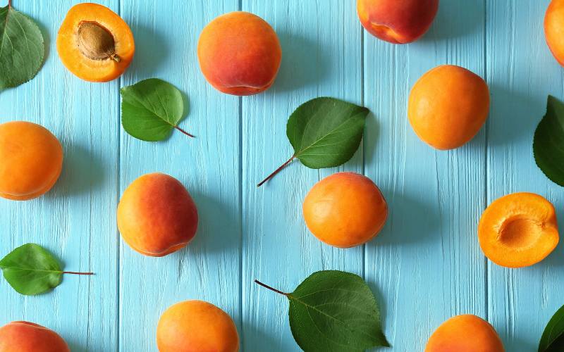 زردآلو برای نوزاد؛ درمان یبوست حاوی مواد مغذی فیبر ویتامین A