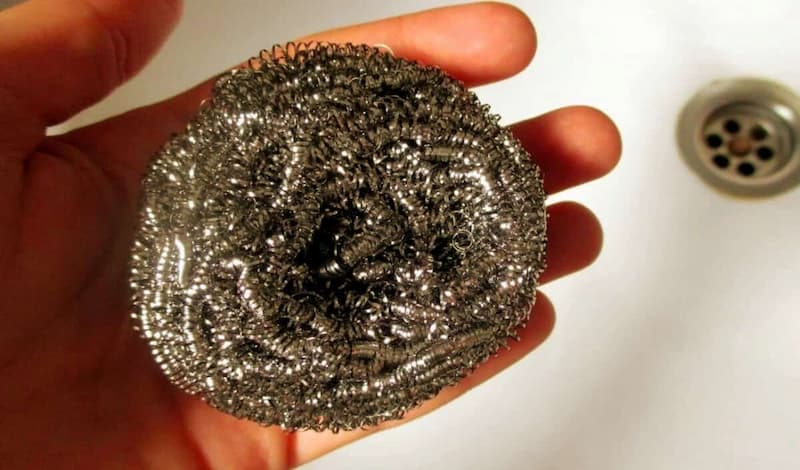 سیم ظرفشویی بسیار نازک؛ متری کیلویی مناسب (تفلون چدن)