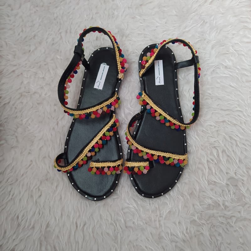 صندل هندی مجلسی؛ سنتی دوزی لژدار پاشنه کوتاه بلند