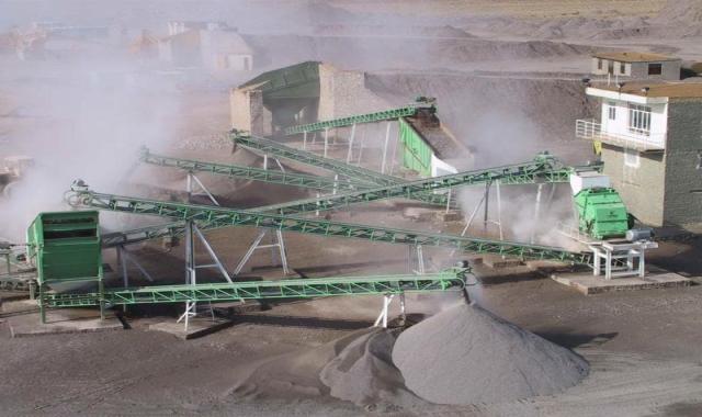 دستگاه سنگ شکن ضربه ای؛ تکه سنگ مصالح ساختمانی 2 نوع (ثابت قابل حمل) Horizontal