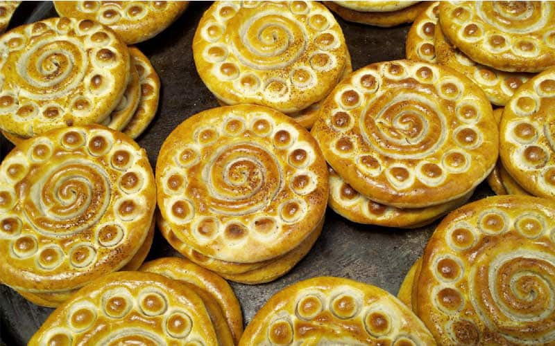 کلوچه سنتی در فومن؛ بافت نرم سیرکننده ویتامین (B6 B5)