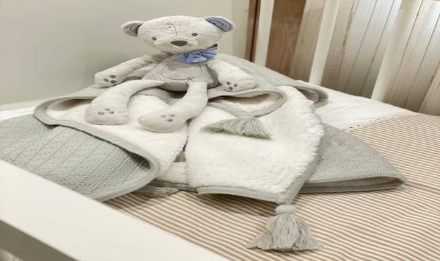 پتو خزدار نوزادی؛ آکرلیک تخت رده سنی ( نوزادی و بزرگسالی) متریال