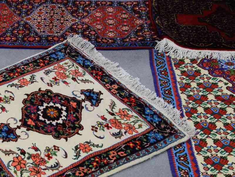 گلیم دستباف محلی؛ پشم پرز (کوتاه بلند) آبی قرمز سبک Solid