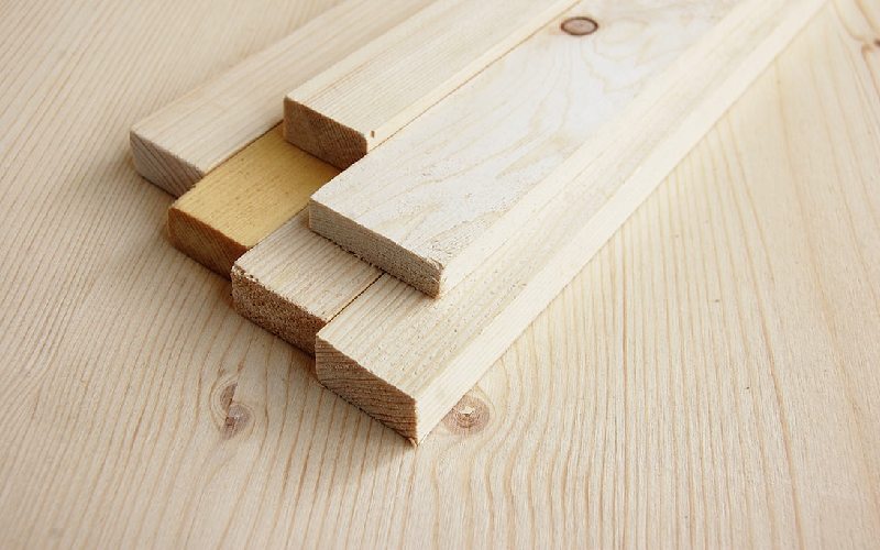 چوب روسی در تبریز؛ نراد یولکا ساسنا ضخامت (2 8 سانتی متر)