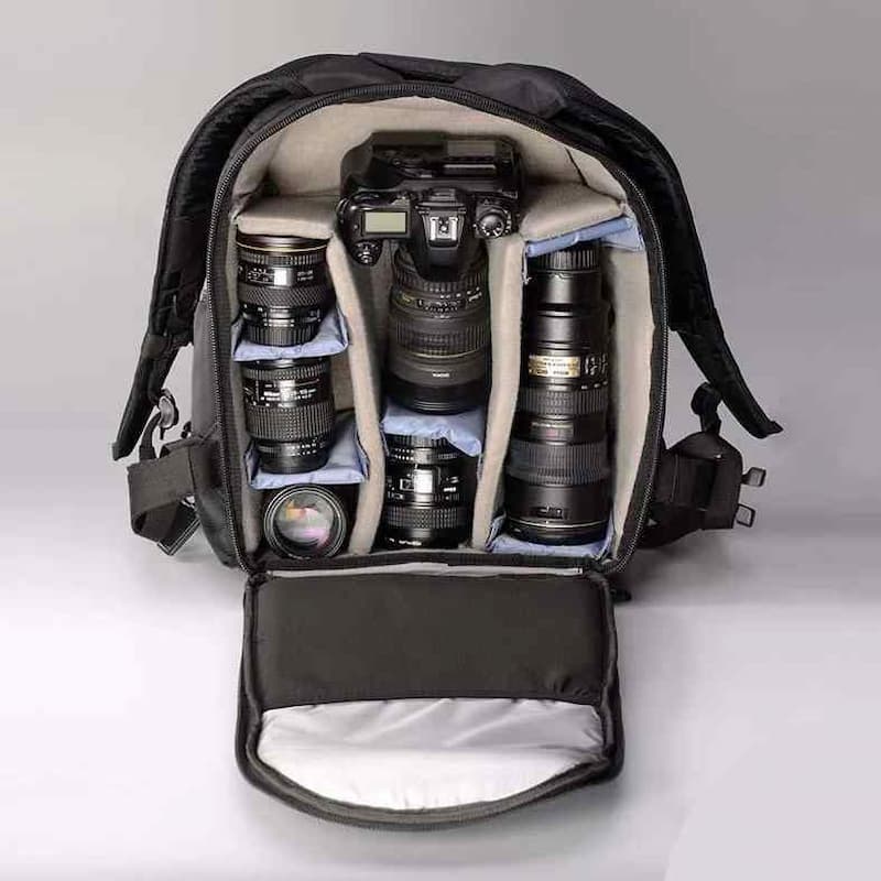 کیف دوربین عکاسی ونگارد؛ فوم سه لایه دستی چرخ‌دار جنس بیرونی Hard Polypropylene