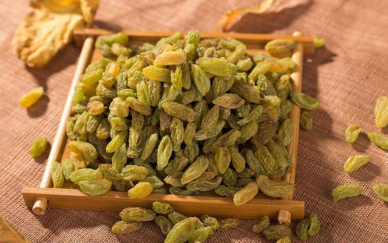 کشمش سبز برای دیابتی ها؛ سایه خشک آفتابی حاوی کلسیم آهن potassium