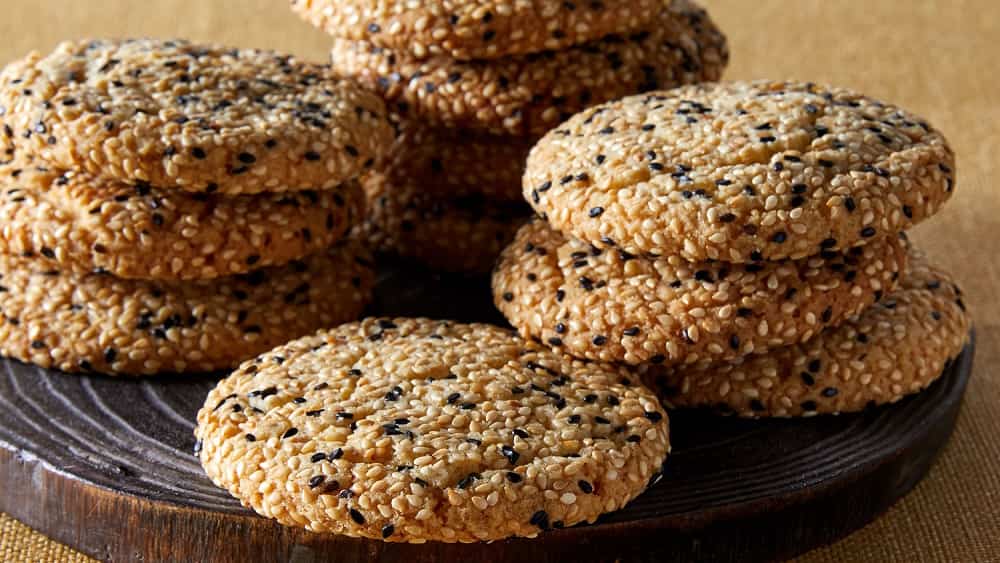 کلوچه ساده کنجدی؛ انرژی زا تنظیم گردش خون ویتامین C