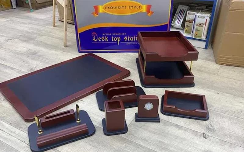 ست جاخودکاری رومیزی؛ چوب گردو پلاستیک نوع (7 10 11) تکه