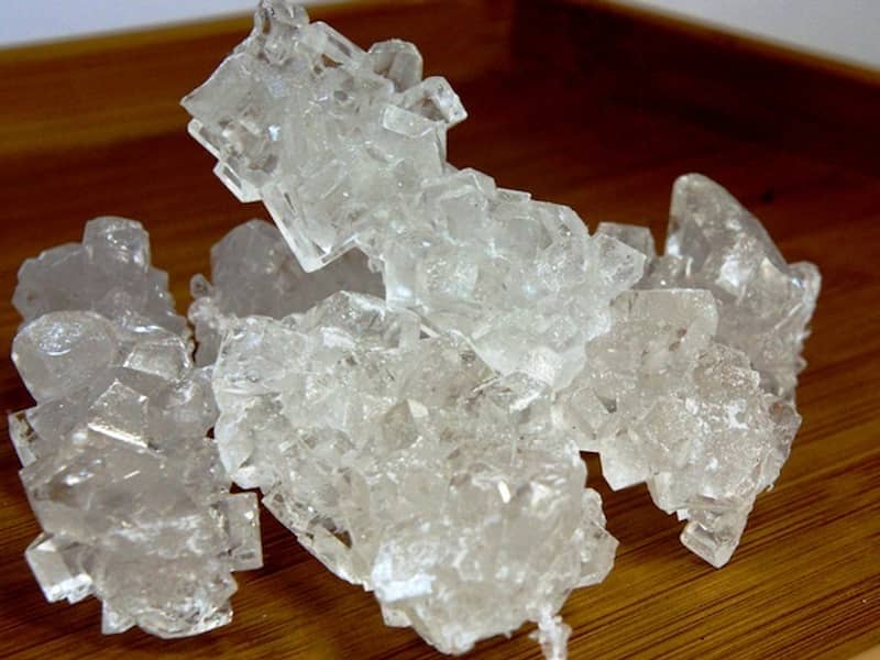 نبات سفید شاخه ای (آبنبات) درمان دل درد مزاج سرد اسهال تقویت حافظه