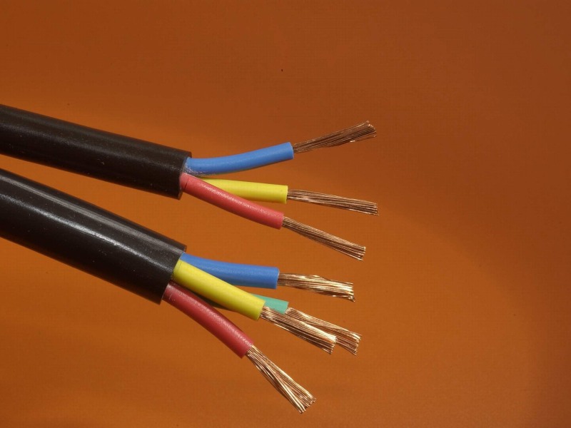 سیم افشان البرز الکتریک؛ مسی آلومینیومی 2 رنگ مشکی زرد (450 750) volt