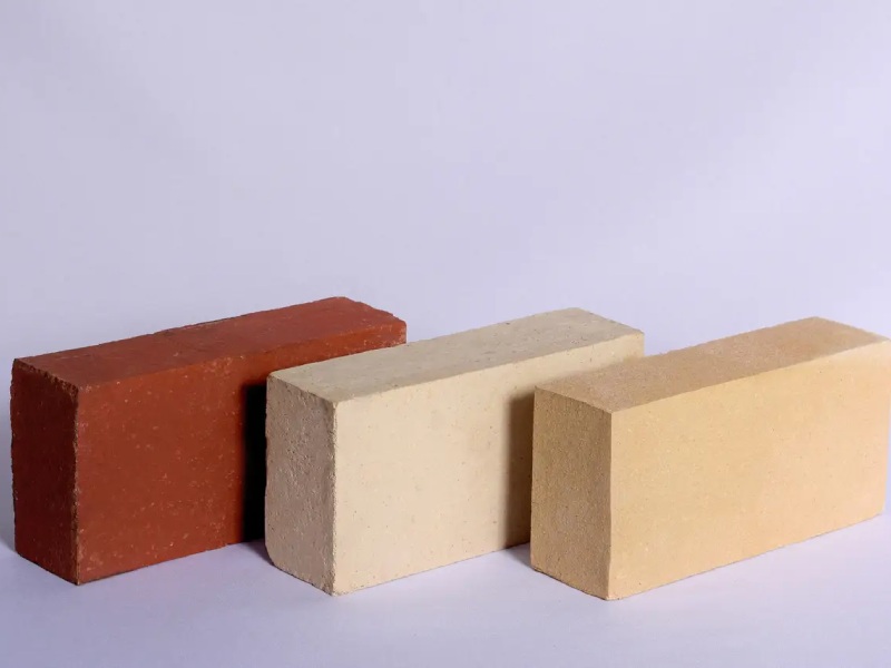 آجر نسوز فولاد؛ آلومینیومی شاموتی منیزیمی حاوی سیلیکات سیلیس